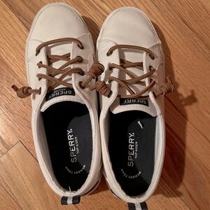 Sperry tennis shoes